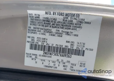 2007 Mercury Grand Marquis Ls z USA, uszkodzony, nr VIN 2MEFM75VX7X609263